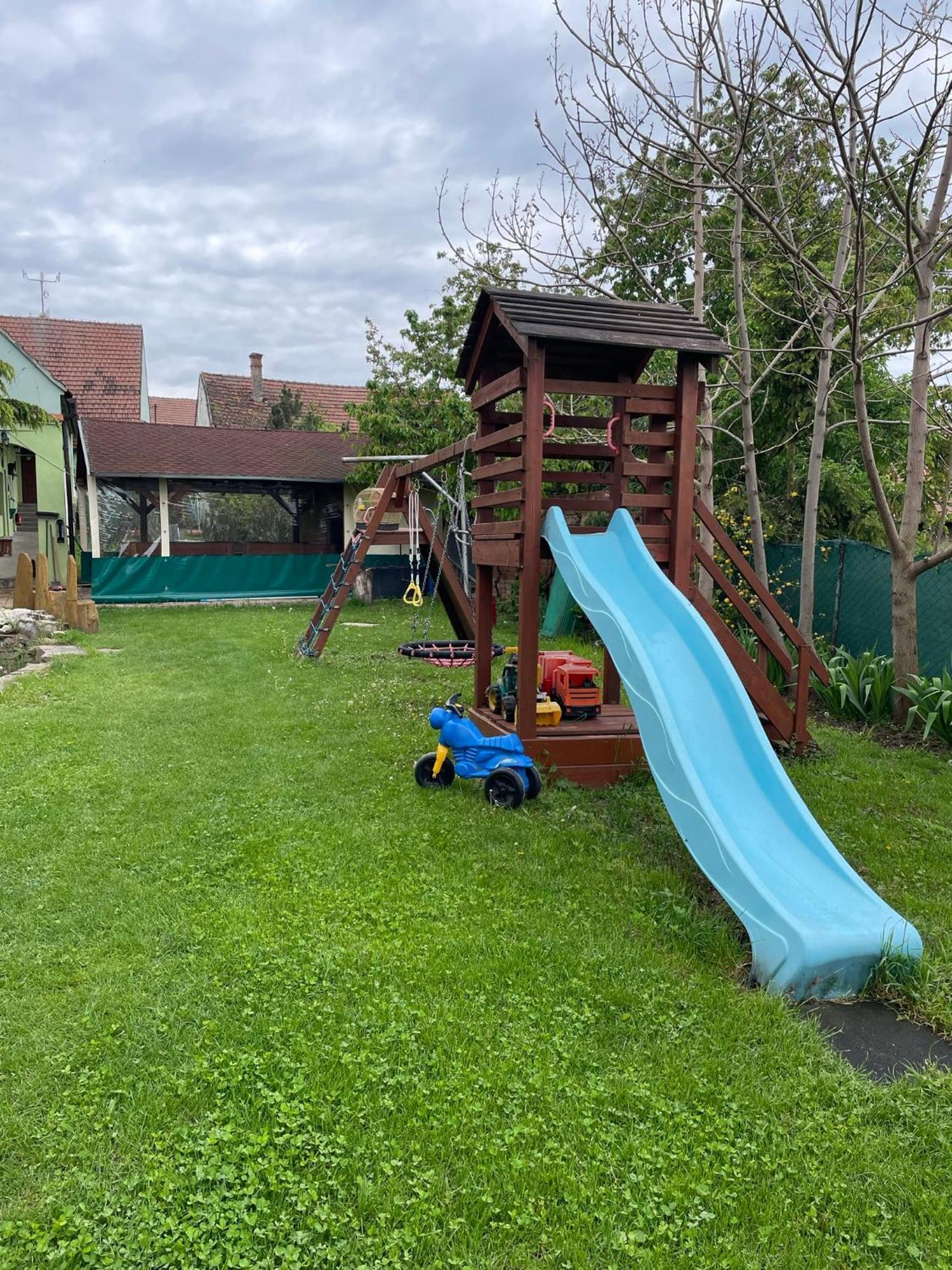 Hotel Na úpatí Pálavy Horni Vestonice Exteriér fotografie